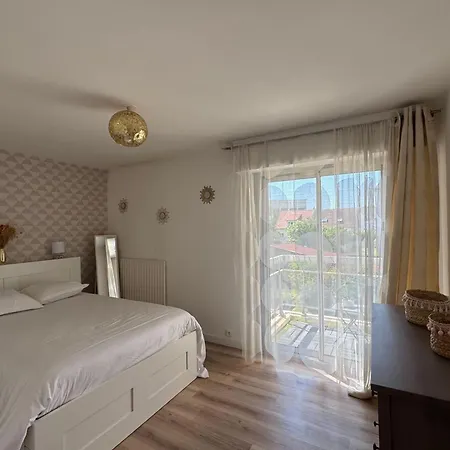 Apartament With Balconies Close To Beaches *