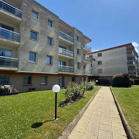 With Balconies Close To Beaches Apartament *